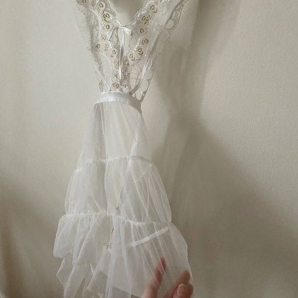 Victoria’s Secret White BabyDoll Lingerie - Picture 10 of 12